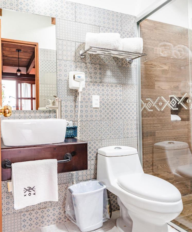 Yox Hotel Boutique Сан-Кристобаль-де-Ла-Касас Экстерьер фото Bathroom