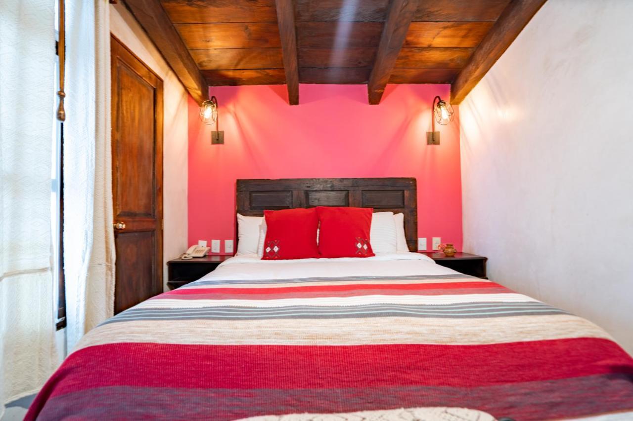 Yox Hotel Boutique Сан-Кристобаль-де-Ла-Касас Экстерьер фото A bedroom at the hotel