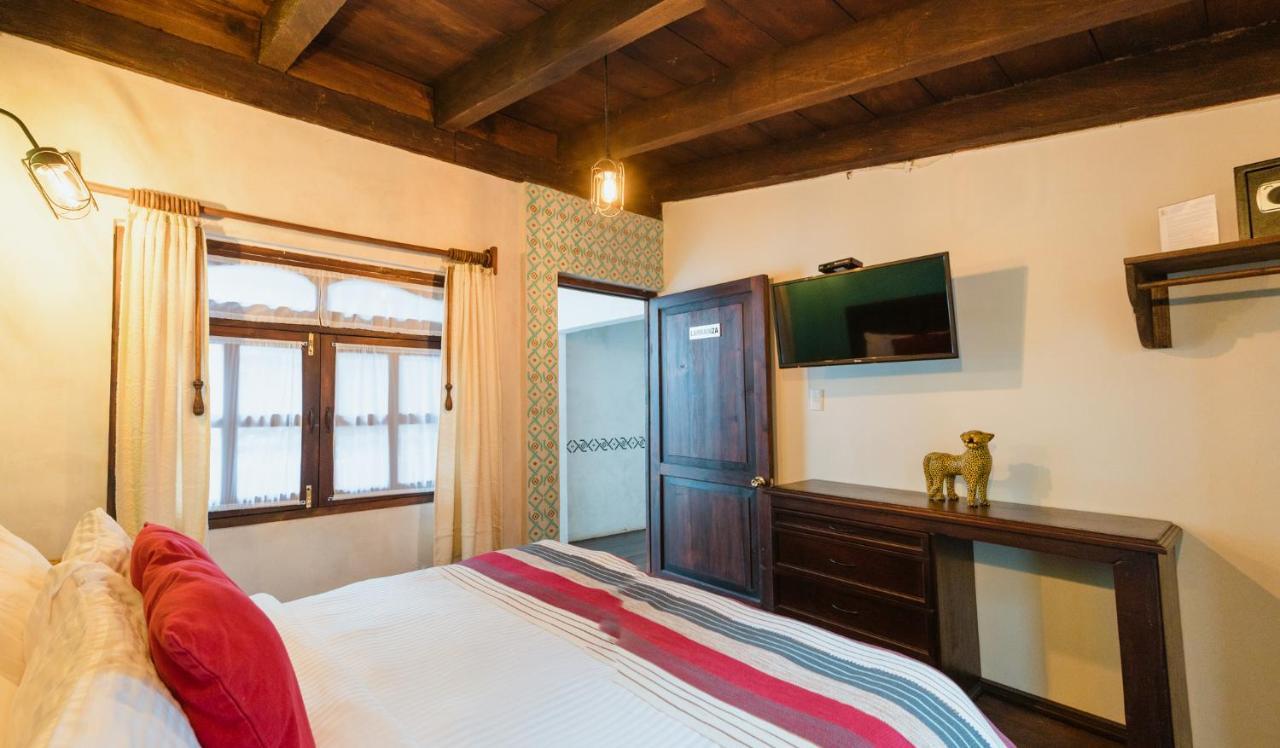 Yox Hotel Boutique Сан-Кристобаль-де-Ла-Касас Экстерьер фото A bedroom at the hotel